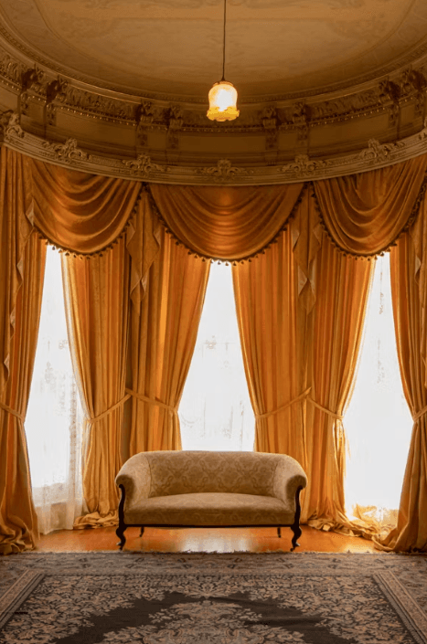 Commercial Curtains & Lounge Sofas — Dubai luxury furnishing