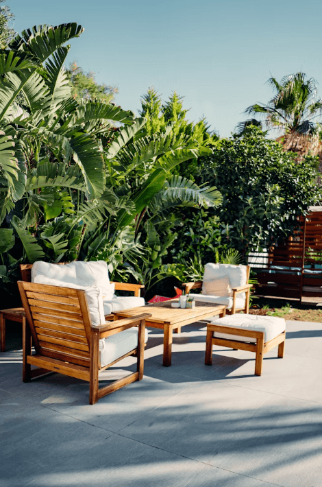 Outdoor Sofas & Lounge Sets — Dubai luxury furnishing